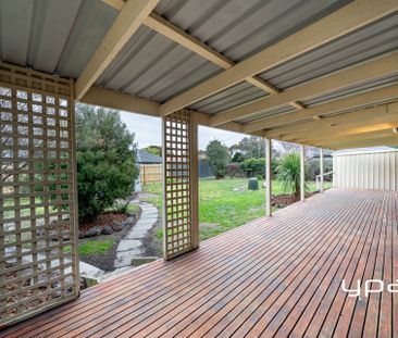 Court Living with Unbeatable Convenience - Photo 1