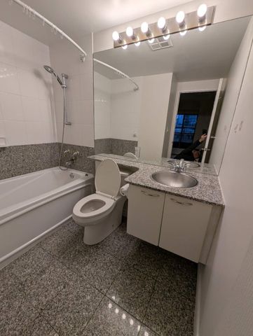 For Lease - 55 Bloor Street Unit# 2008, Toronto, Ontario - Photo 5