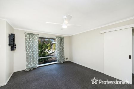 Neat Duplex! - Photo 3