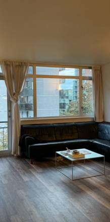 Renovated One Bedroom near Stanley Park. - Photo 1