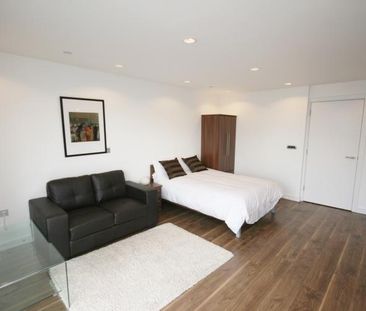 Studio to rent - Photo 3