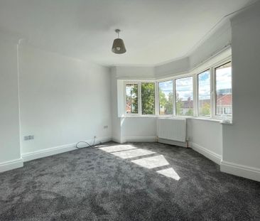 4 bedroom semi-detached house to rent - Photo 3