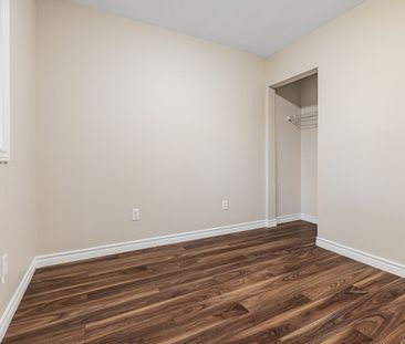 For Lease - 41 Newbury Drive Unit# Main Floor, Newmarket, Ontario - Photo 5