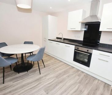 2 bedroom flat to rent - Photo 6