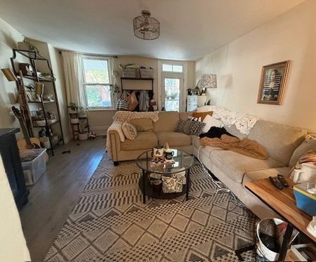 For Lease - 197 Division Street, Cobourg, Ontario - Photo 2