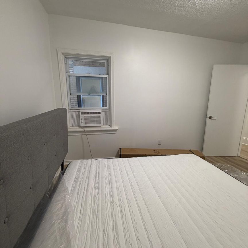 395 Chapel St, Ottawa, ON K1N 7Z5, Canada - Photo 1