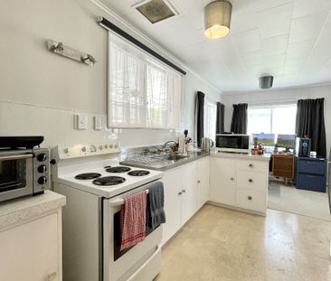 Charming 2-Bedroom Home In Clouston Park! - Photo 6