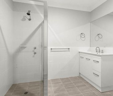 2 BEDROOM HOME - LOW MAINTENANCE LIVING! - Photo 4