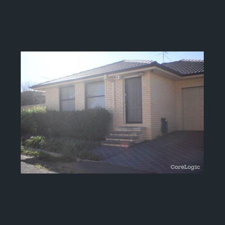 Conveniently located Modern 2 Bedroom Villa - Photo 4