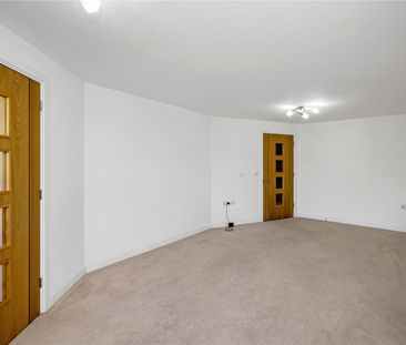 Bridge Avenue, Maidenhead, Berkshire, SL6 - Photo 3