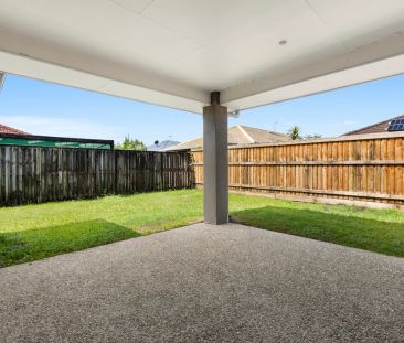 4 Bedroom Home - Pacific Paradise! - Photo 5