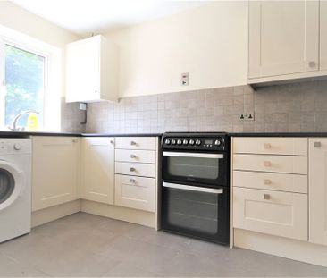 Fircroft Court, Woking, Surrey, GU22 7NA - Photo 2