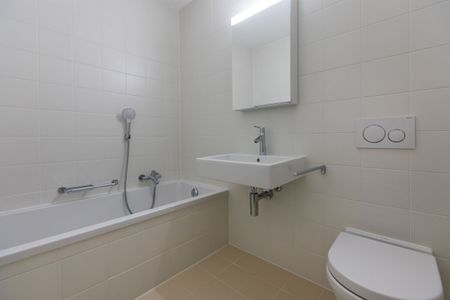 Vivere in un contesto unico: luminoso 3.5 locali - Photo 4