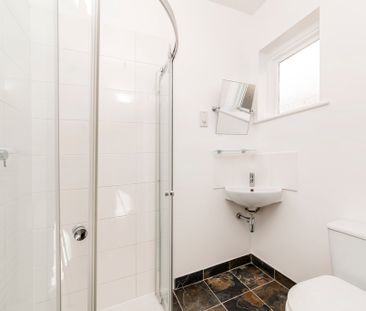 Yewfield Road, London, NW10 - Photo 5