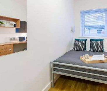 Silver Ensuite - Photo 4