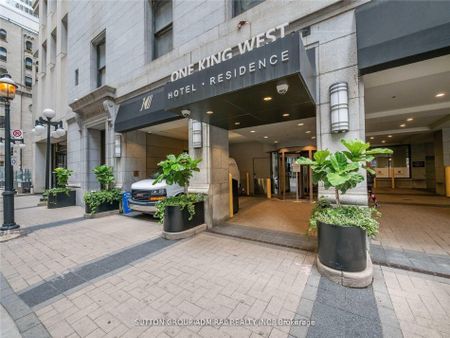 For Lease - 1 King Street Unit# 4302, Toronto, Ontario - Photo 2