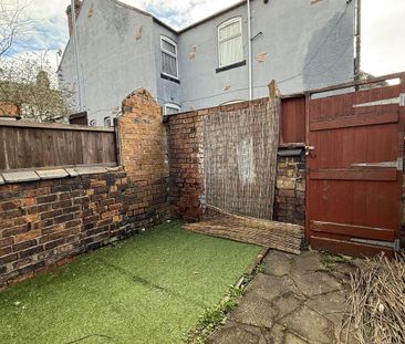 2 bedroom terraced house to rent - Photo 6