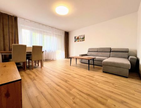 Po remoncie, 2 pokoje z balkonem, niskie piętro - Photo 2