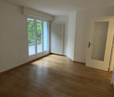 Jewelry piece is looking for a resident - Photo 3