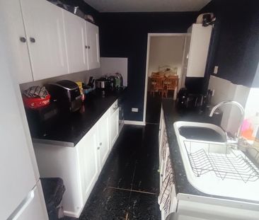 2 bedroom house to rent - Photo 3