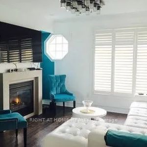 Condo Townhouse For Lease | W9232889 - Photo 1