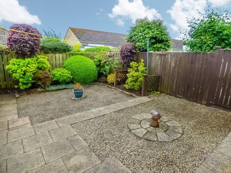 2 bedroom bungalow to rent - Photo 4