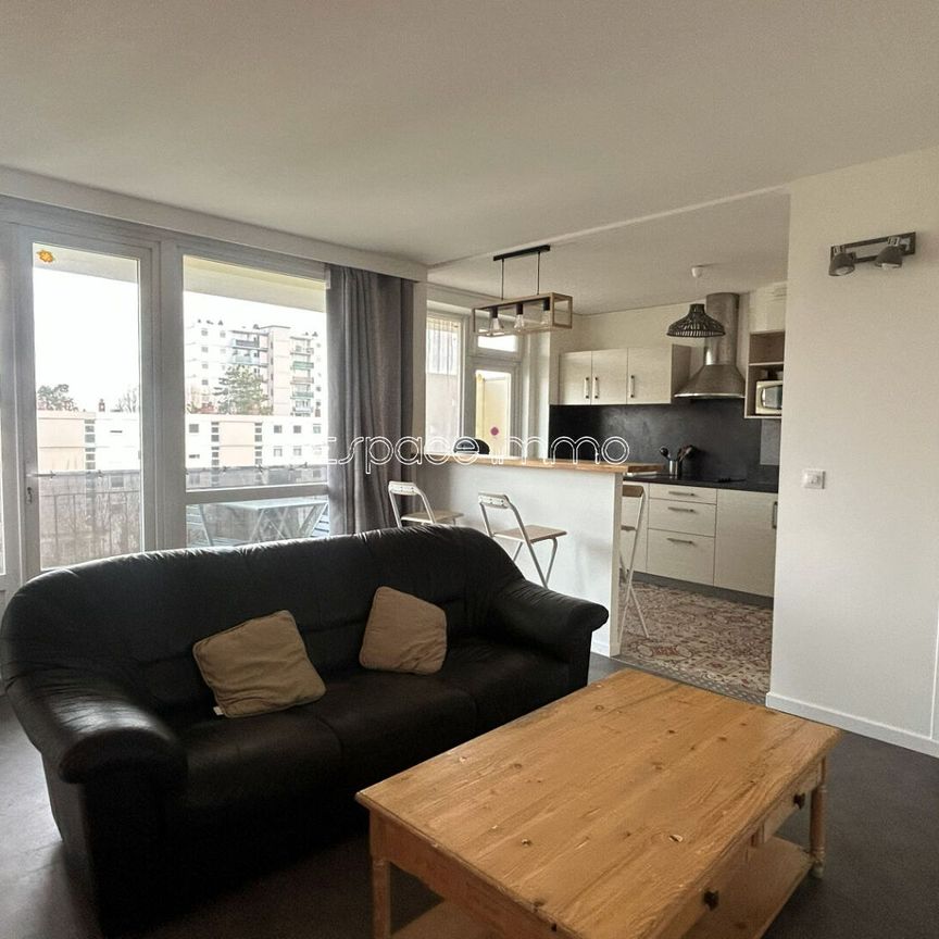 Location Appartement 3 pièces 57m² MONT ST AIGNAN 76130 - Photo 1