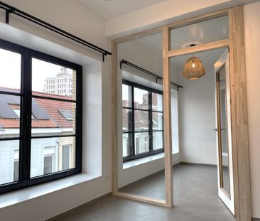 NIEUWBOUWAPPARTEMENT IN CENTRUM KORTRIJK - Photo 1