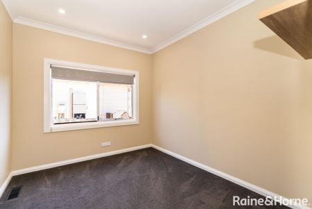 MODERNISED KOORINGAL - Photo 2