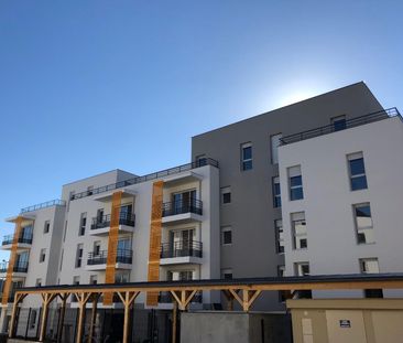 location Appartement T2 DE 55.81m² À MELUN - Photo 1