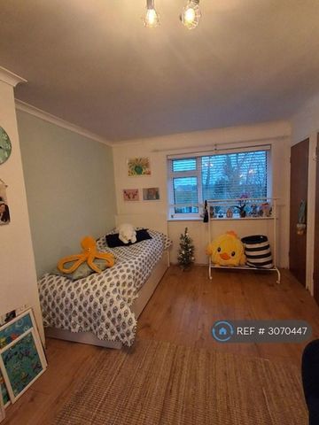 3 bedroom detached house to rent - Photo 4