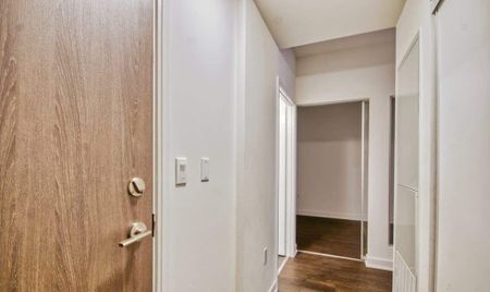 For Lease - 27 Bathurst Street Unit# 909, Toronto, Ontario - Photo 2