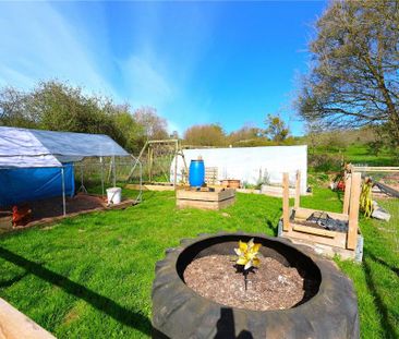 5 bedroom detached house to rent - Photo 2