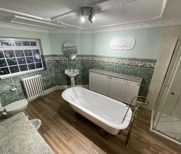 4 bedroom semi-detached house to rent - Photo 3