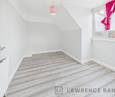 3 bedroom flat to rent - Photo 1