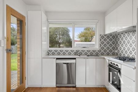 2 Bain Court, Newcomb - Photo 3