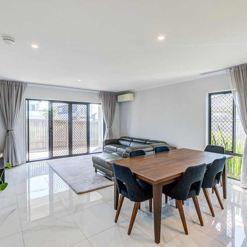 Beautiful Family Home In The Heart Of Coomera - Photo 1