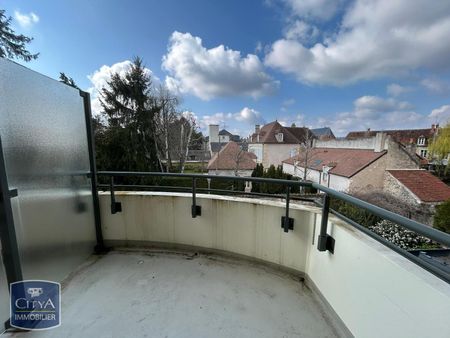 Location Appartement 2 pièces 40m² ST AMAND MONTROND 18200 - Photo 4