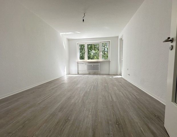 Wohnglück - zentrale 2,5-Zimmer-Wohnung - Foto 1