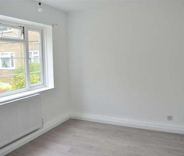 Gatton Close, Sutton, SM2 - Photo 5