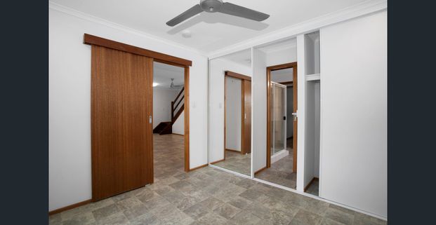 Charming three-bedroom home - Photo 1