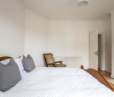 Room in a Shared House, Milton Grove, M16 - Photo 6