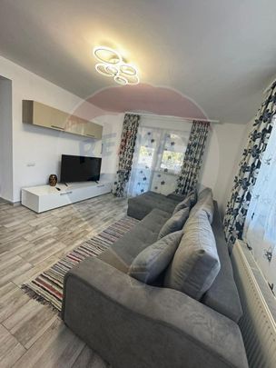 Casă / Vilă cu 3 camere de închiriat în Baneasa - Bou... - Photo 1