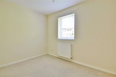4 bedroom terraced house to rent - Photo 4