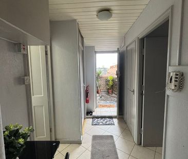 Room in a Shared Flat, Chicksand House, E1 - Photo 4