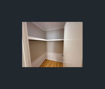 Modern Family Home - Photo 1