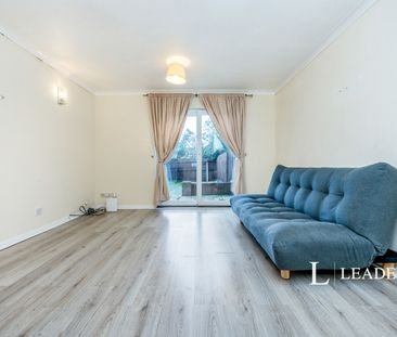 2 bedroom property to rent Pettingrew Close, Walnut Tree, Milton Ke... - Photo 4