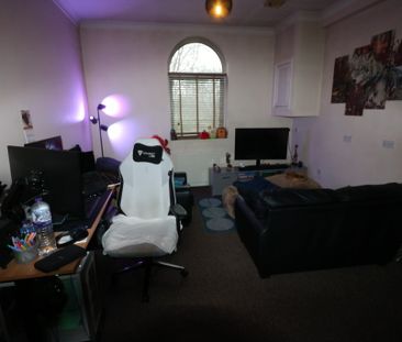 Flat 3, 7 Pearson Park - Photo 5