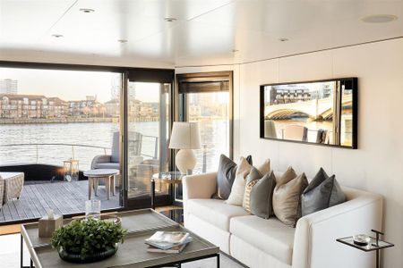 3 bedroom houseboat to rent - Photo 2