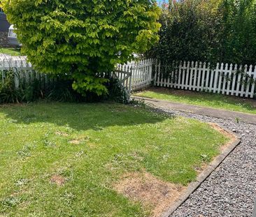 Very cute three-bedroom cottage - Photo 4